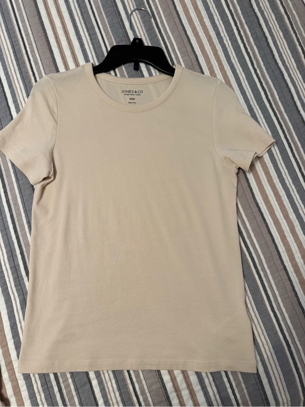 Jones New York Short Sleeve Crew Neck Tee in Beige